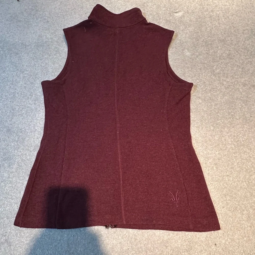 Women’s Ibex Merino Wool Full Zip Vest Burgundy sz M - Picture 4 of 5